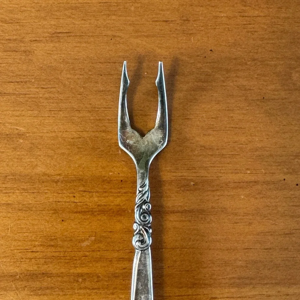 Oneida Community South Seas Silverplate Lemon Fork Vintage 1955 Mid Century
